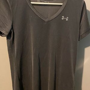 Lot of women’s under armour t-shirts